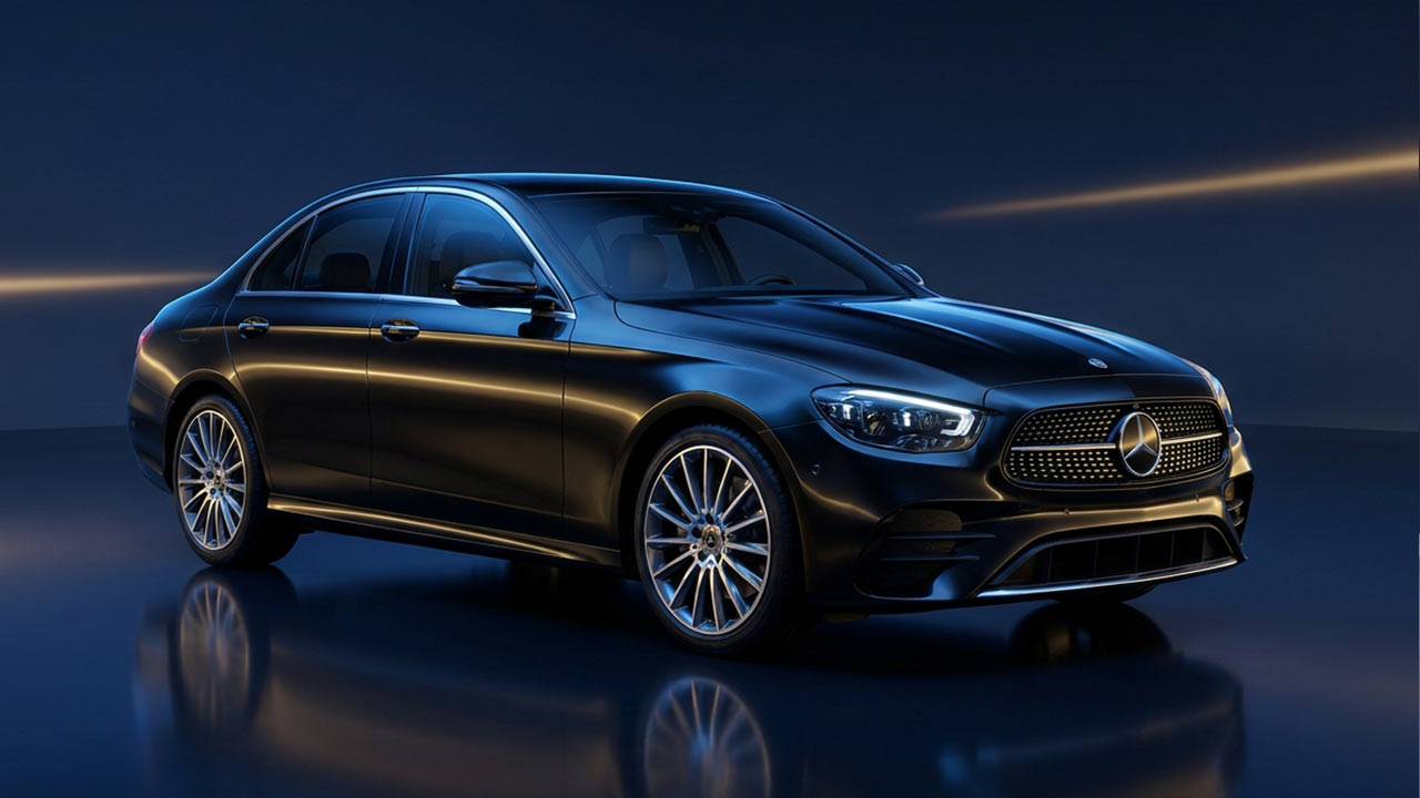 Mercedes E-Class executive sedan for private transfers in Paris